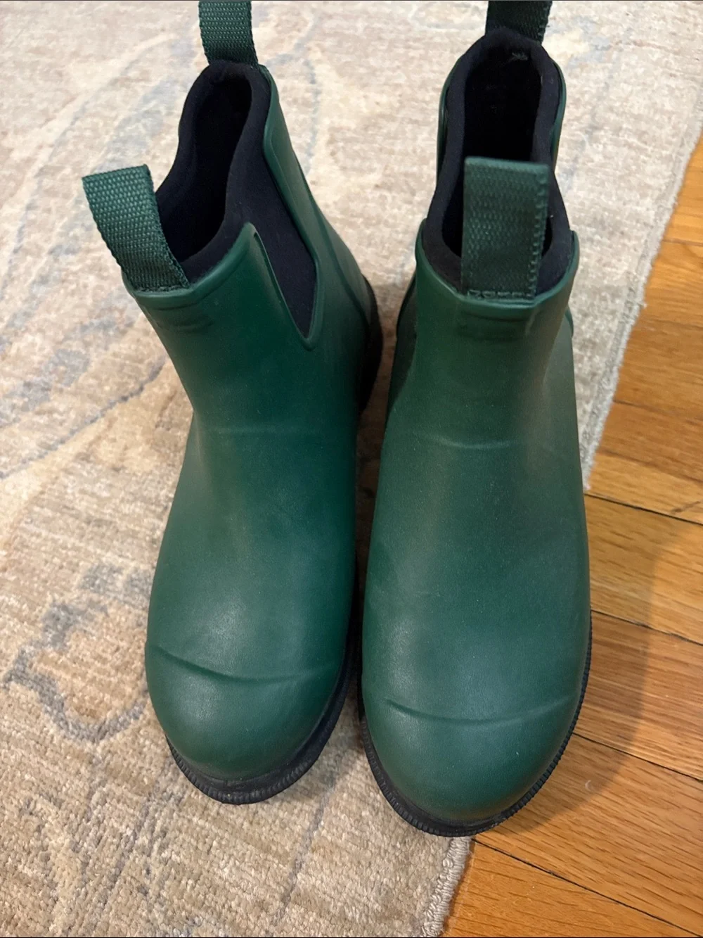 MERRY PEOPLE Women's Green Chelsea Rain Boots with BIRKENSTOCK Insoles